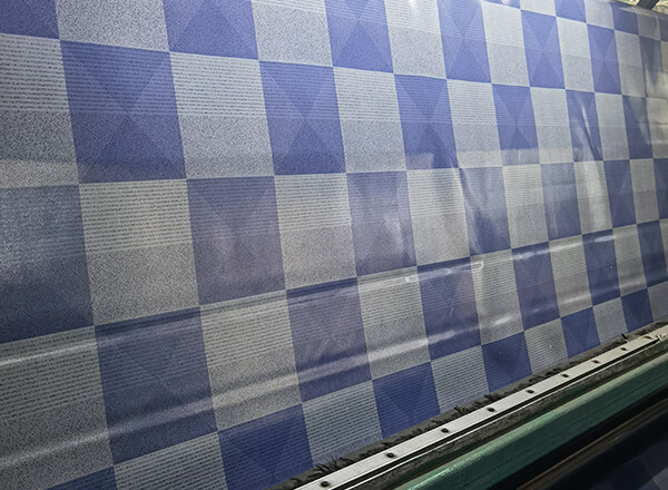 Chinese Vinyl Floor Roll Manufacturers: Innovating in a Competitive Market
