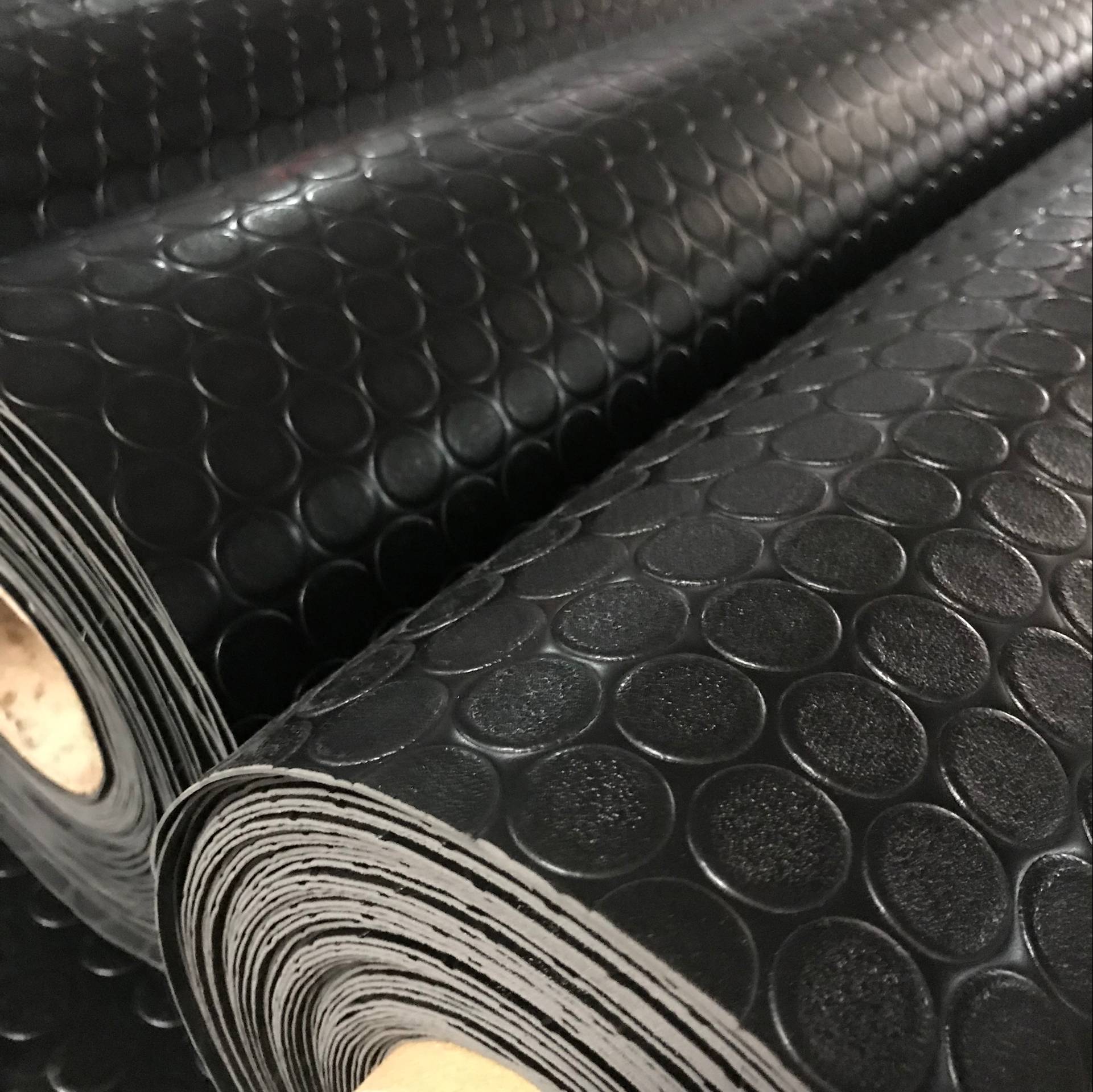 PVC Coin Mat Roll for Vehicle and Garage Flooring Buyers